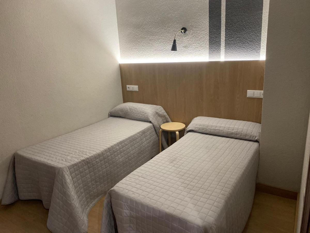 Hostal Uria Salamanca Luaran gambar